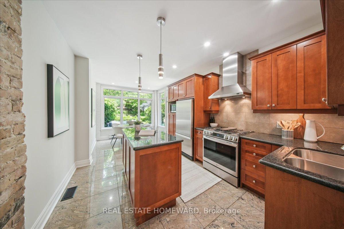 Photo 8 of 98 Sparkhall Avenue, Toronto, North Riverdale — HOMEH