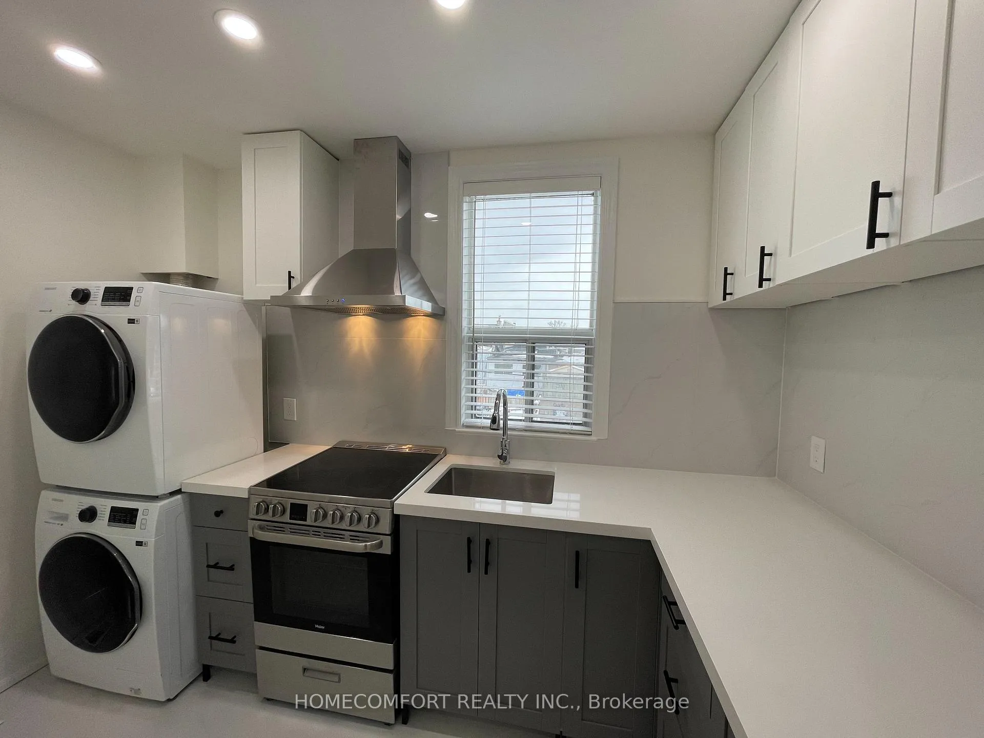 Photo 7 of Unit Upper, 33 Strathmore Boulevard, Toronto, Danforth — HOMEH