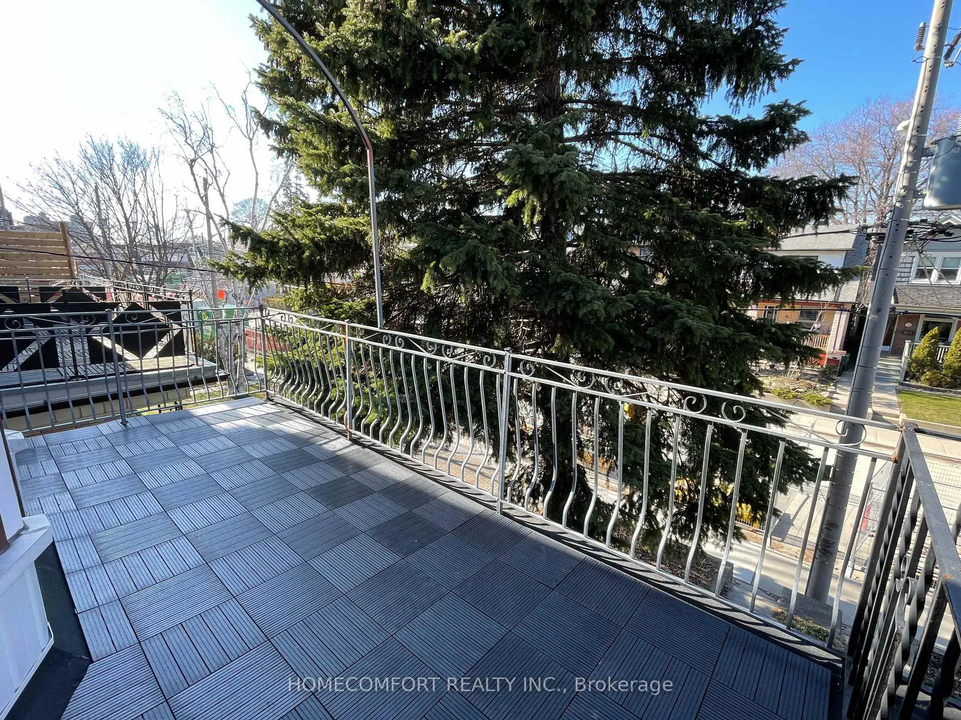 Photo 15 of Unit Upper, 33 Strathmore Boulevard, Toronto, Danforth — HOMEH