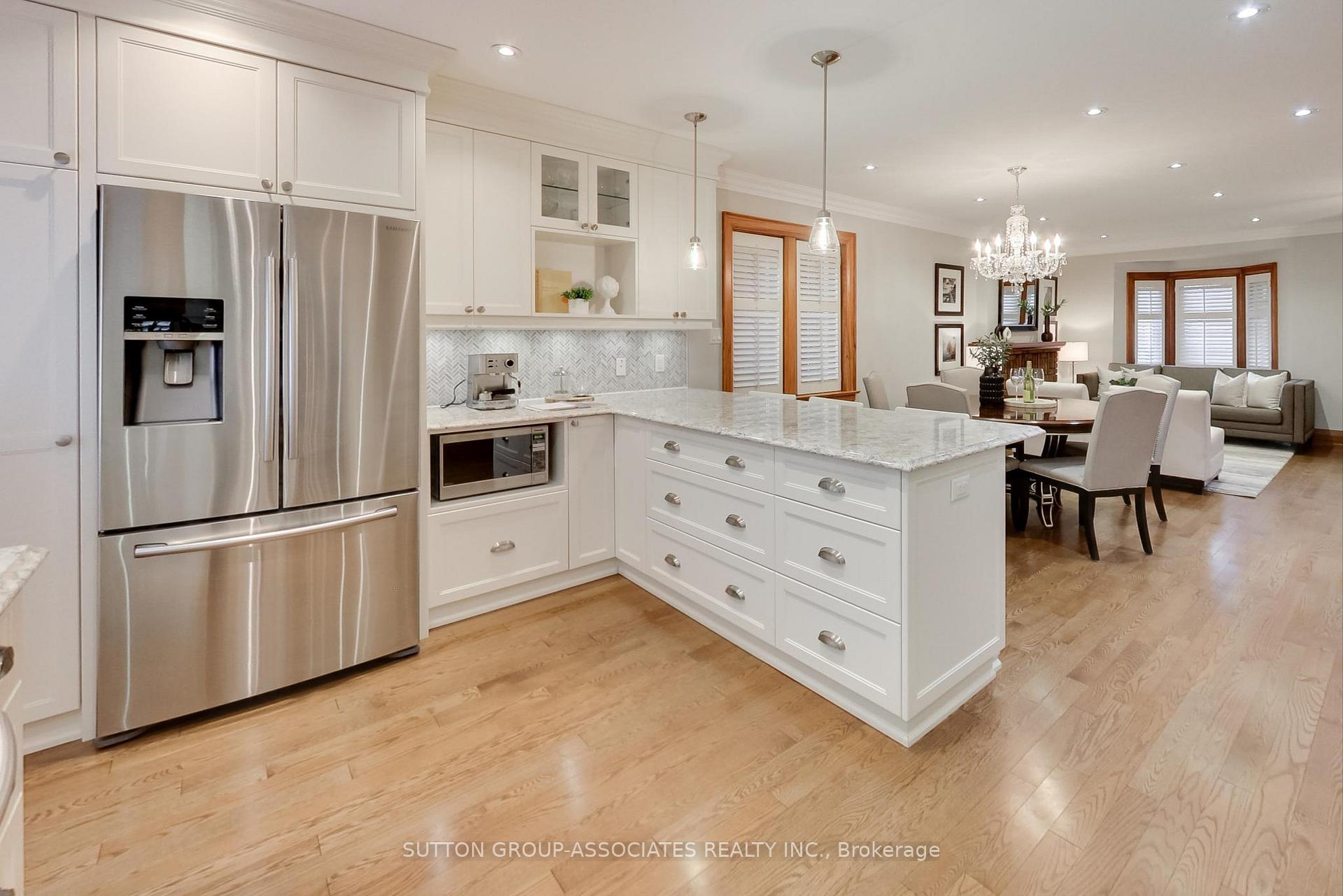 Photo 14 of 163 Maplewood Avenue, Toronto, Humewood-Cedarvale — HOMEH