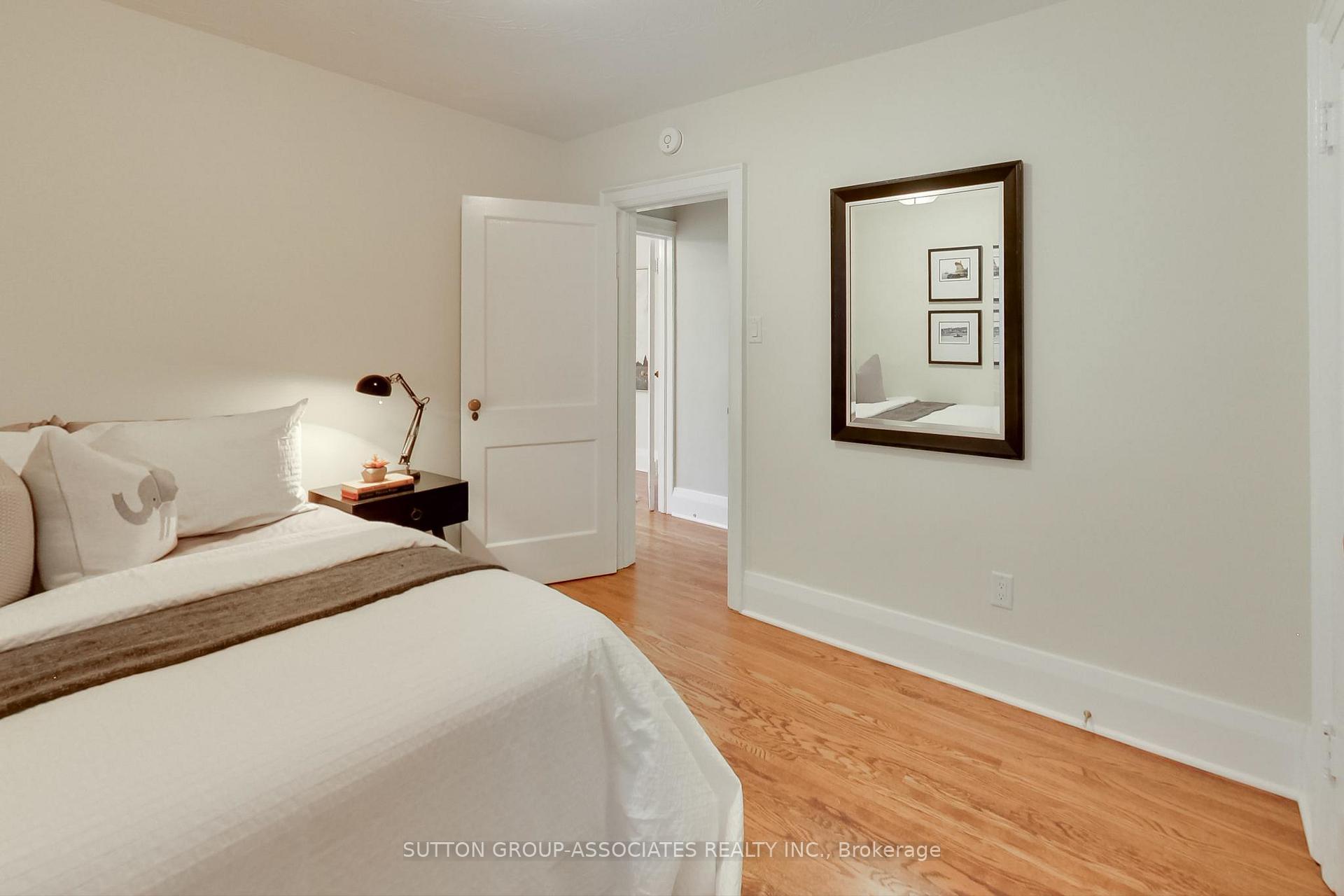 Photo 26 of 163 Maplewood Avenue, Toronto, Humewood-Cedarvale — HOMEH