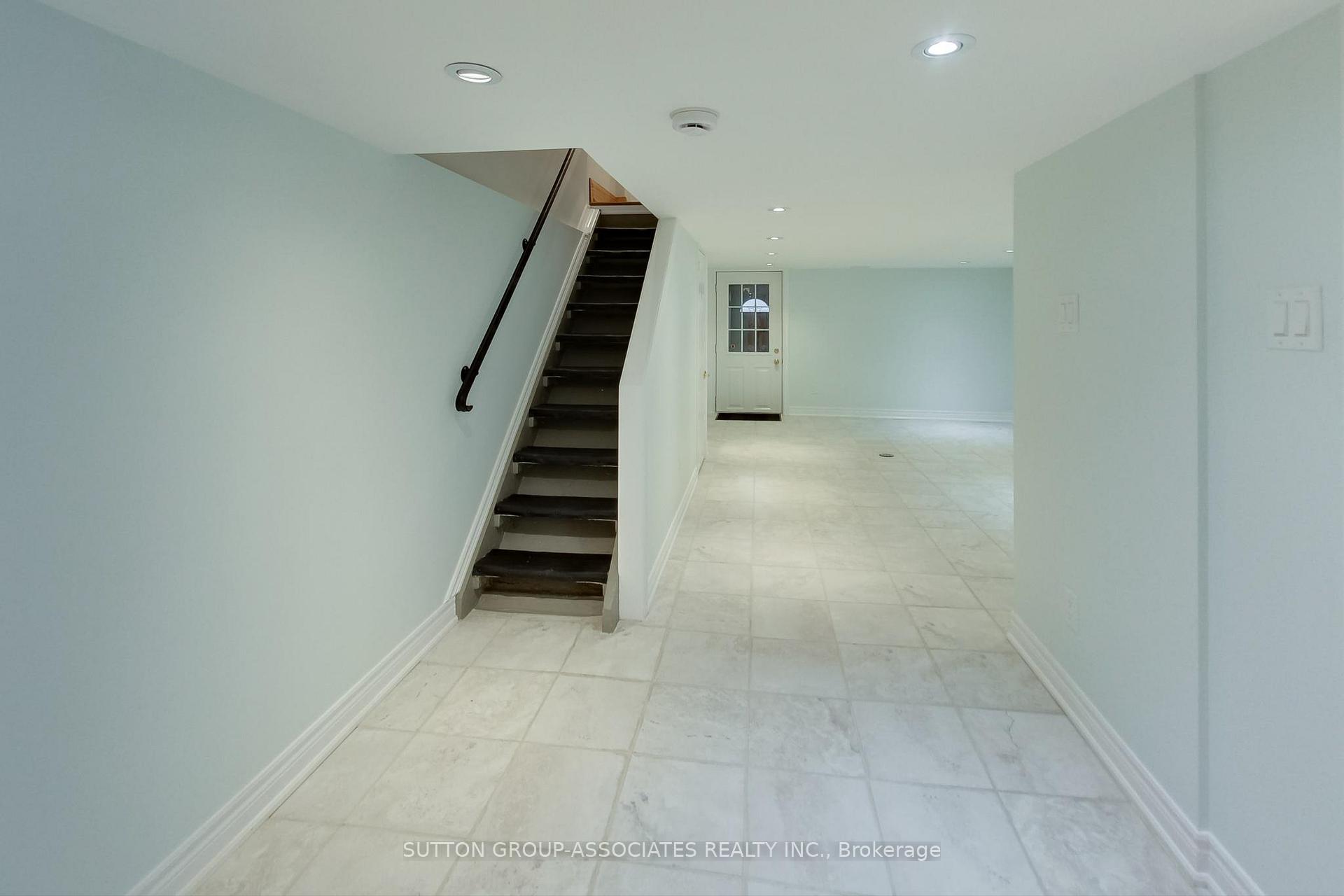 Photo 33 of 163 Maplewood Avenue, Toronto, Humewood-Cedarvale — HOMEH