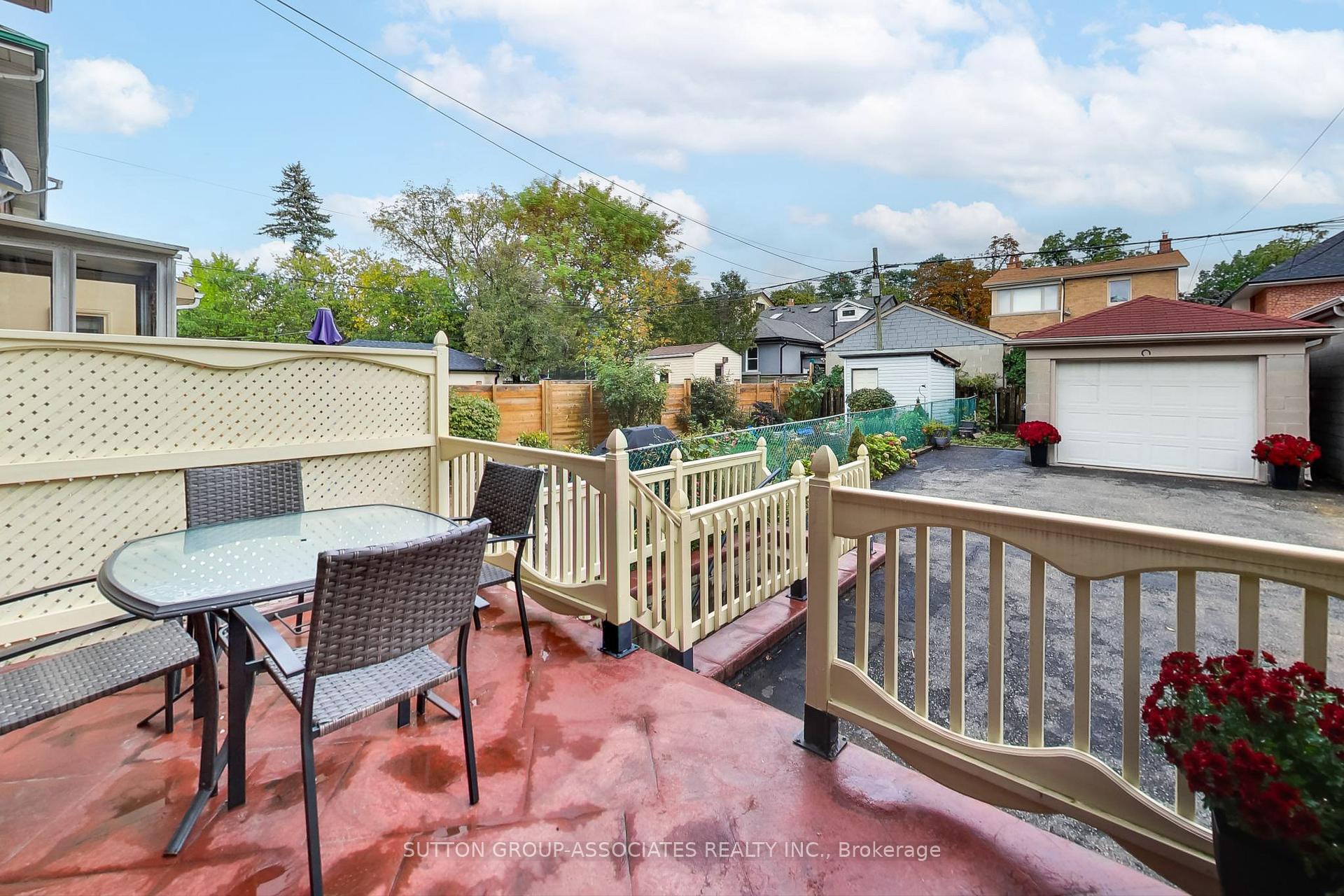 Photo 41 of 163 Maplewood Avenue, Toronto, Humewood-Cedarvale — HOMEH