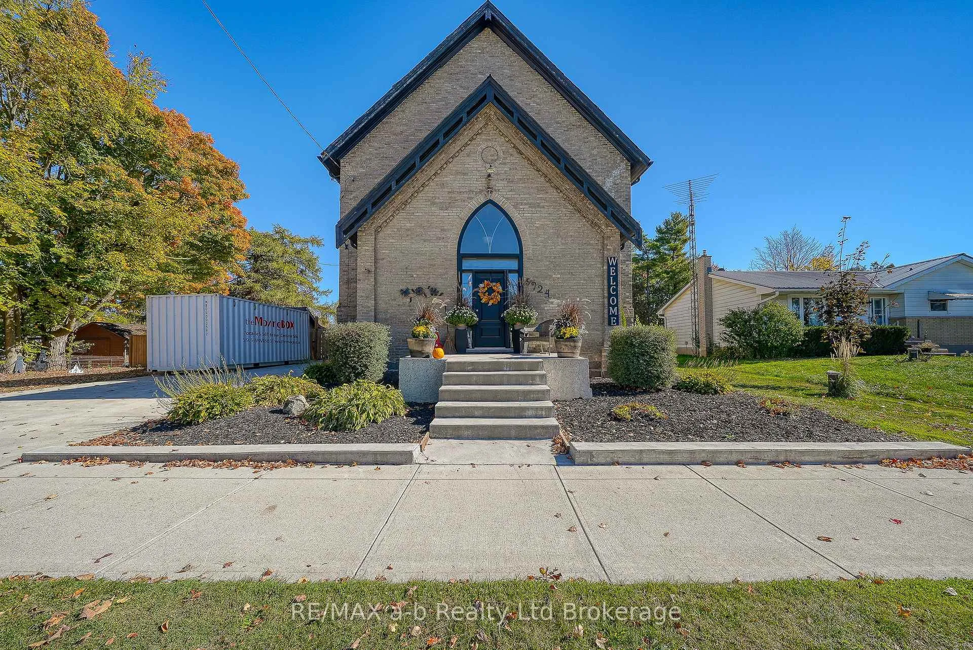Photo 3 of 5924 Putnam Road, Thames Centre, Avon — HOMEH