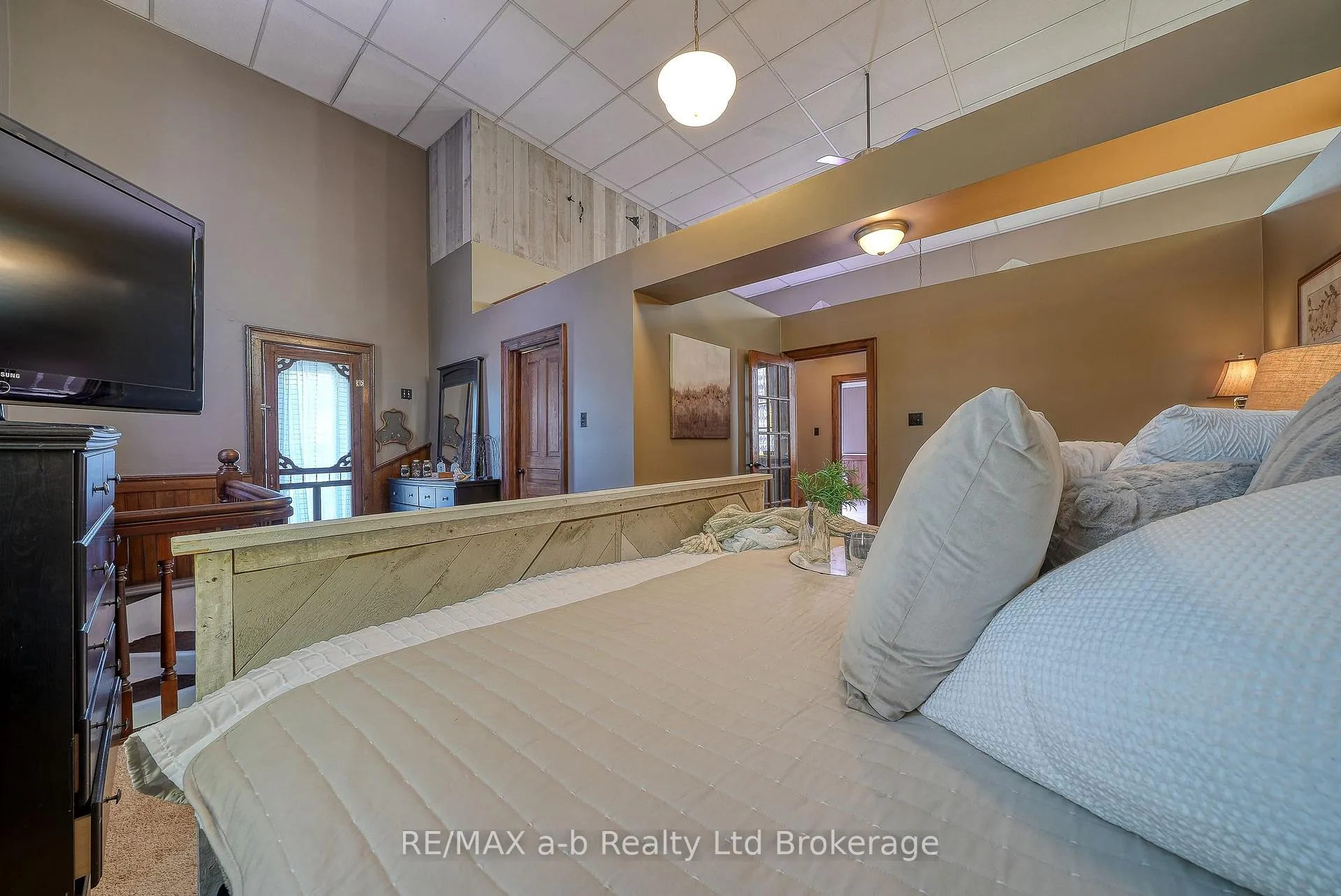 Photo 18 of 5924 Putnam Road, Thames Centre, Avon — HOMEH