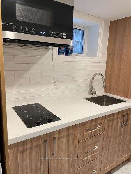 Photo 3 of Unit Bsmt, 10 Don Mills Road, Toronto, East York — HOMEH
