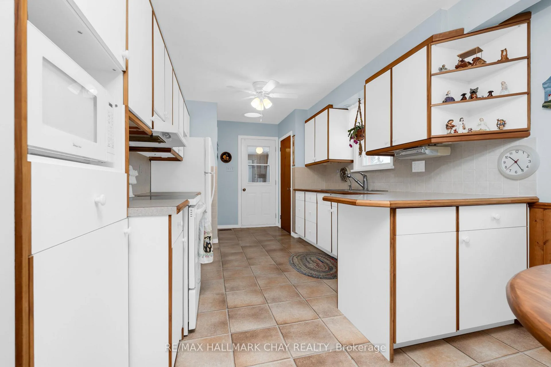 Photo 14 of 221 Warnica Road, Barrie, Painswick North — HOMEH