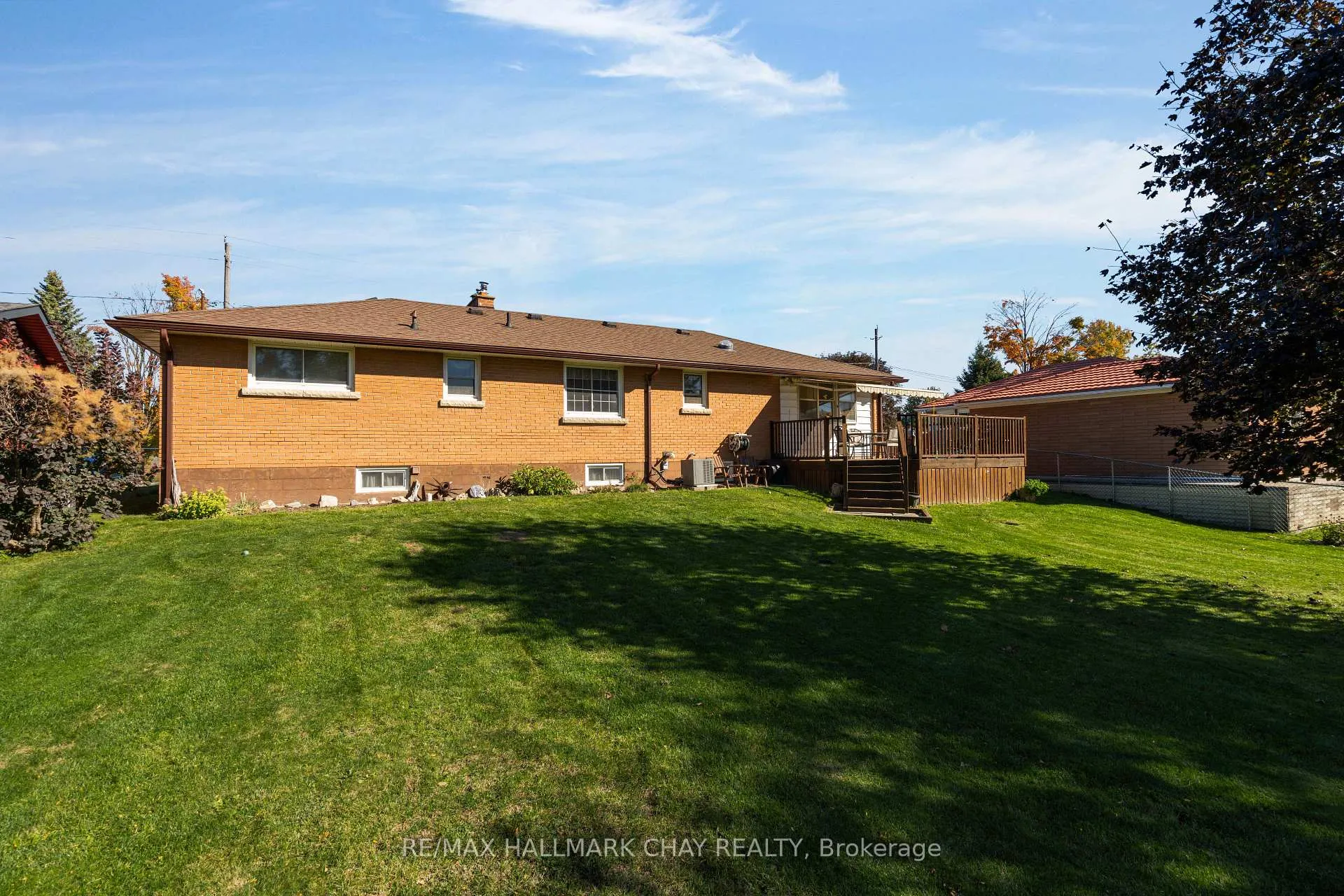 Photo 28 of 221 Warnica Road, Barrie, Painswick North — HOMEH