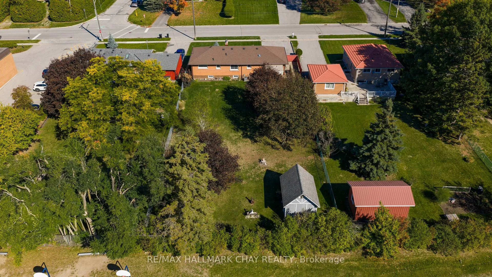 Photo 34 of 221 Warnica Road, Barrie, Painswick North — HOMEH