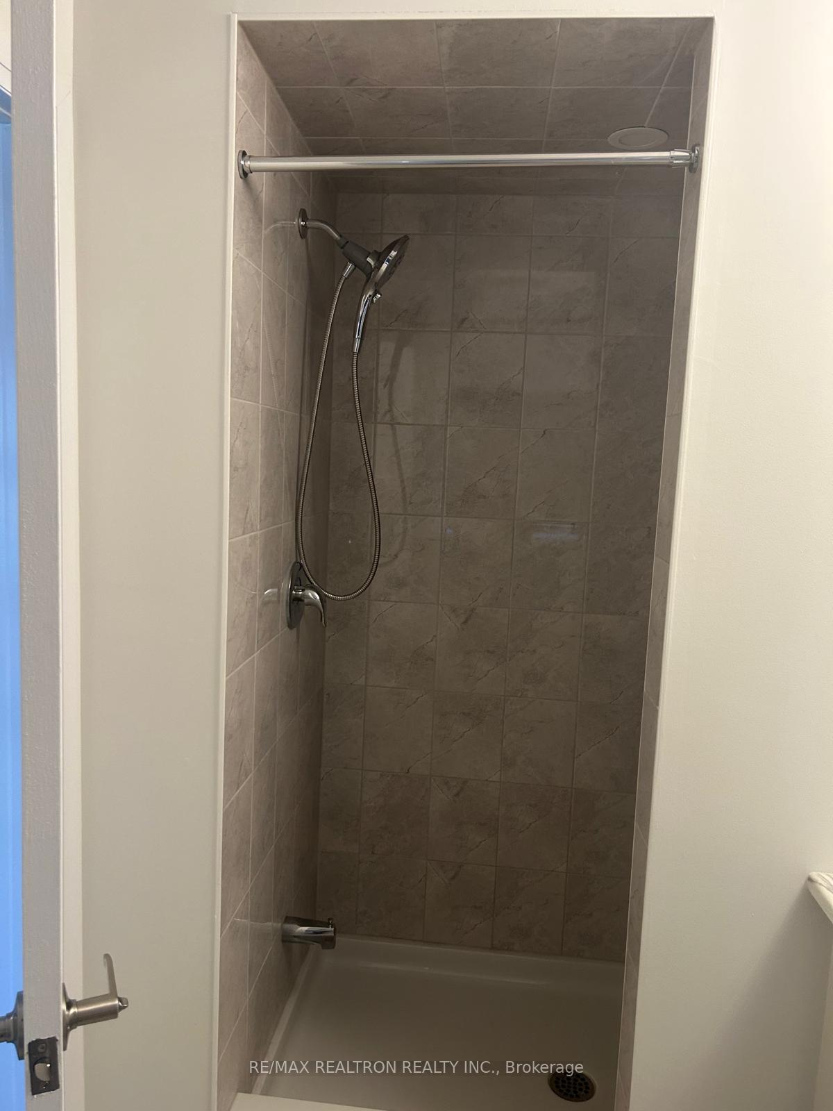 Photo 12 of 69 Velvet Way, Thorold, Rolling Meadows — HOMEH