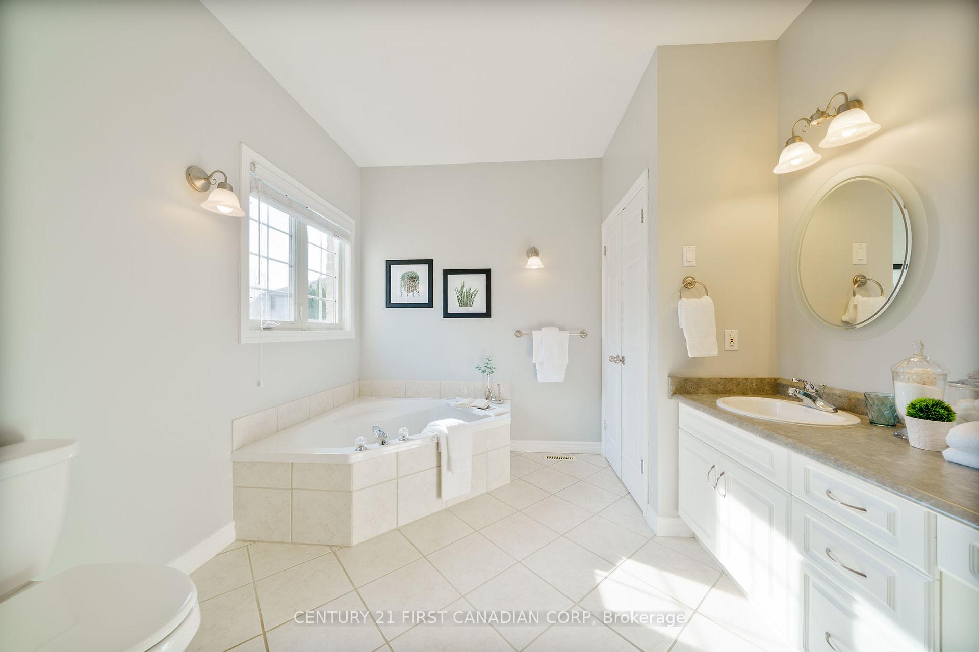 Photo 23 of 487 Petersen Avenue, Strathroy-Caradoc, NE — HOMEH
