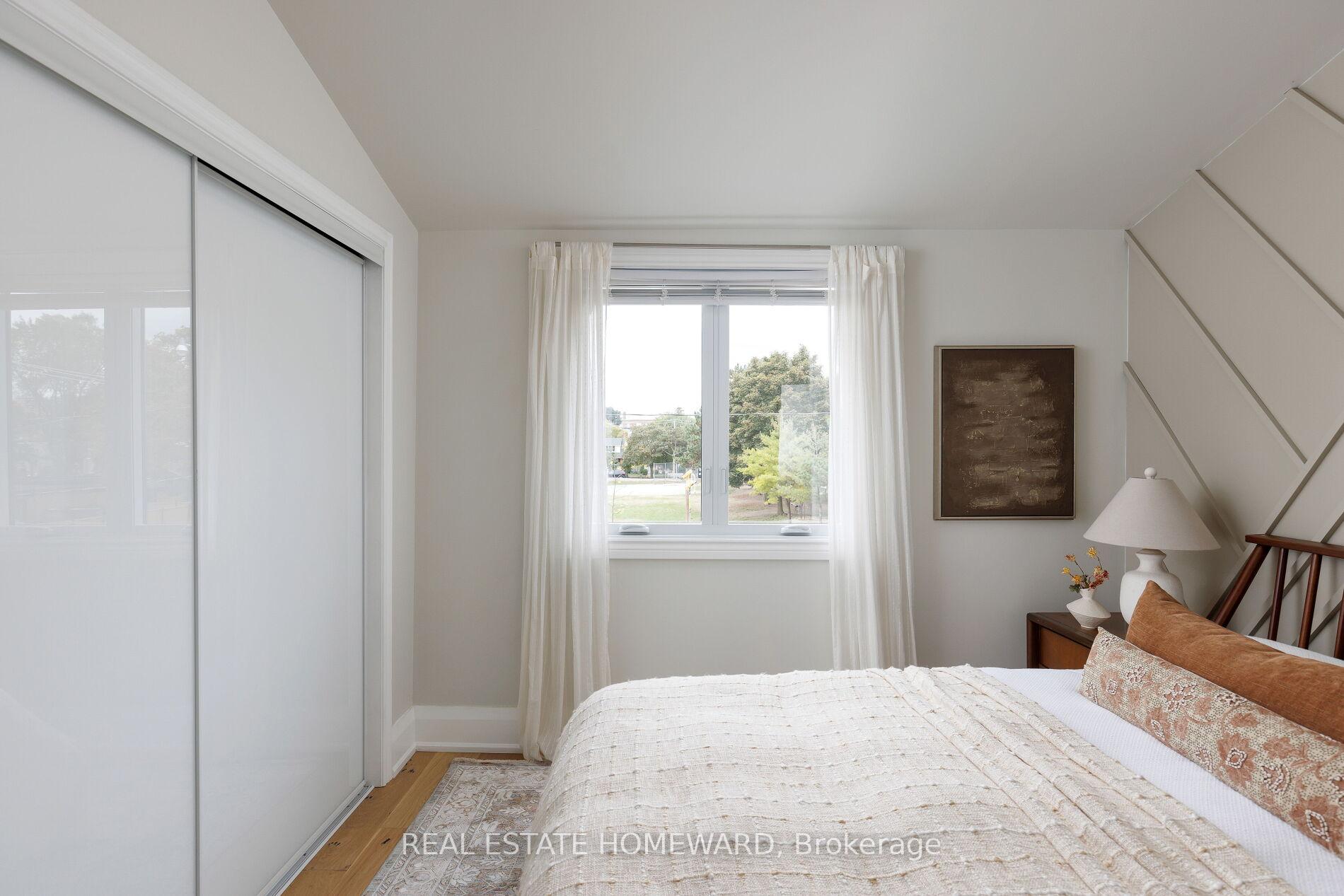 Photo 23 of 403 Scarborough Road, Toronto, East End-Danforth — HOMEH