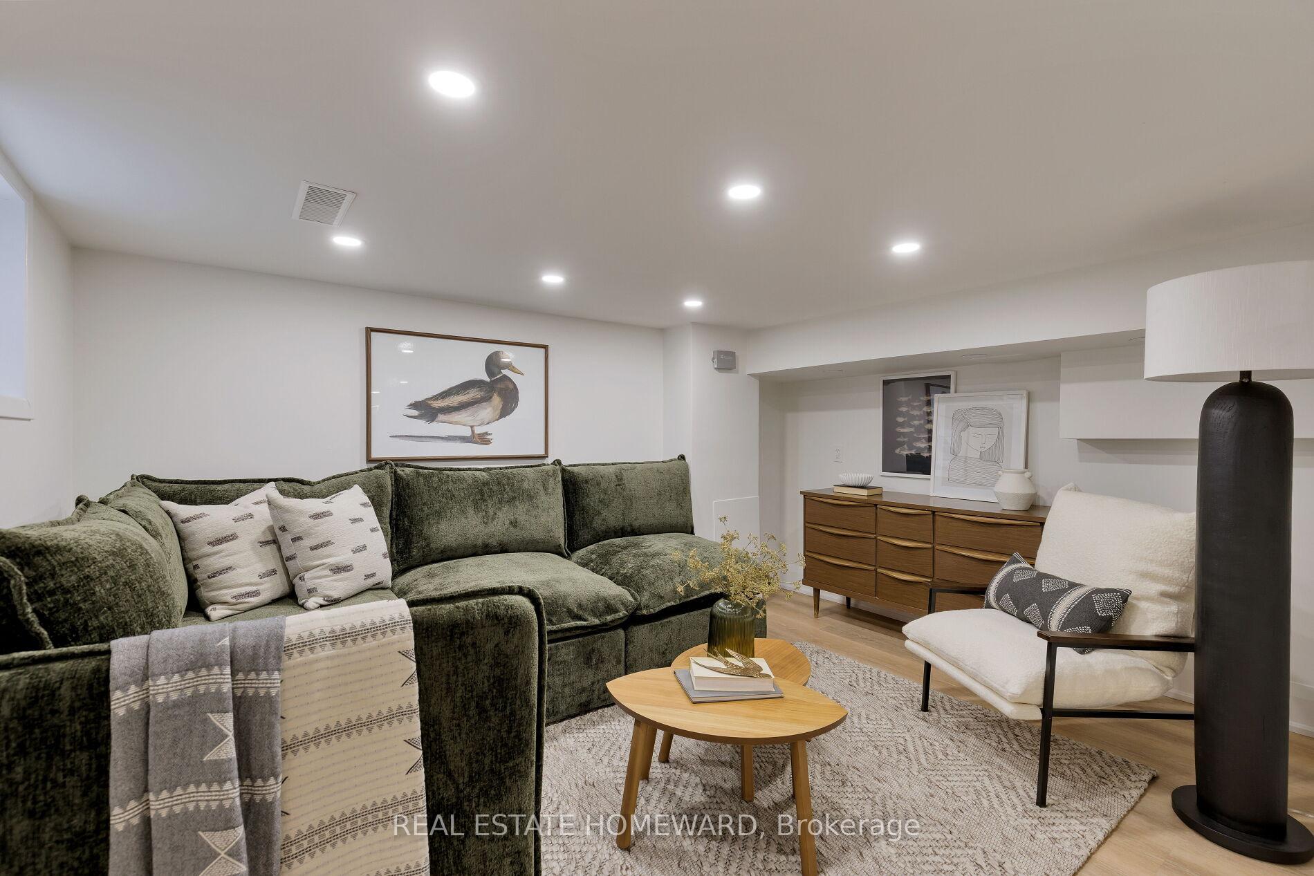 Photo 31 of 403 Scarborough Road, Toronto, East End-Danforth — HOMEH