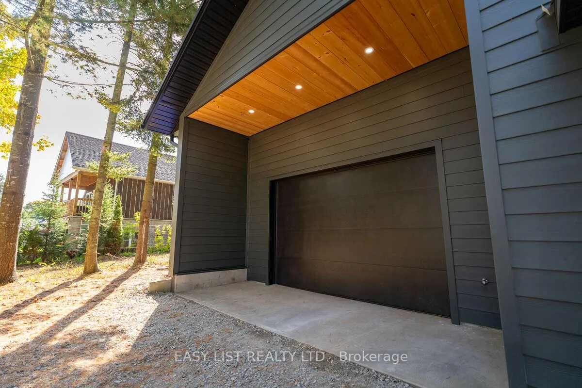 Photo 12 of 14 Eagle Road, Tiny, Rural Tiny — HOMEH