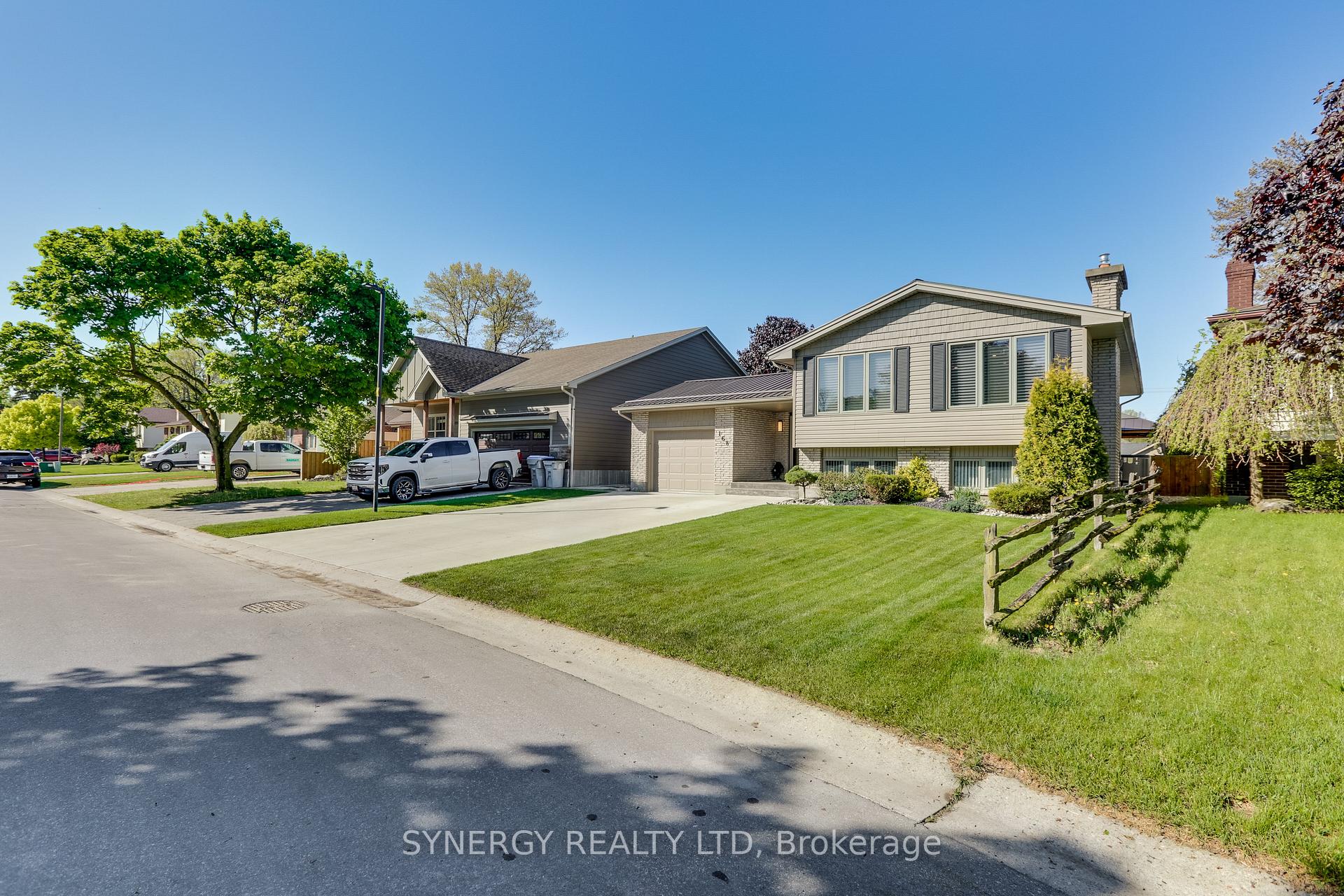 Photo 2 of 168 Southfield Drive, Strathroy-Caradoc, SW — HOMEH