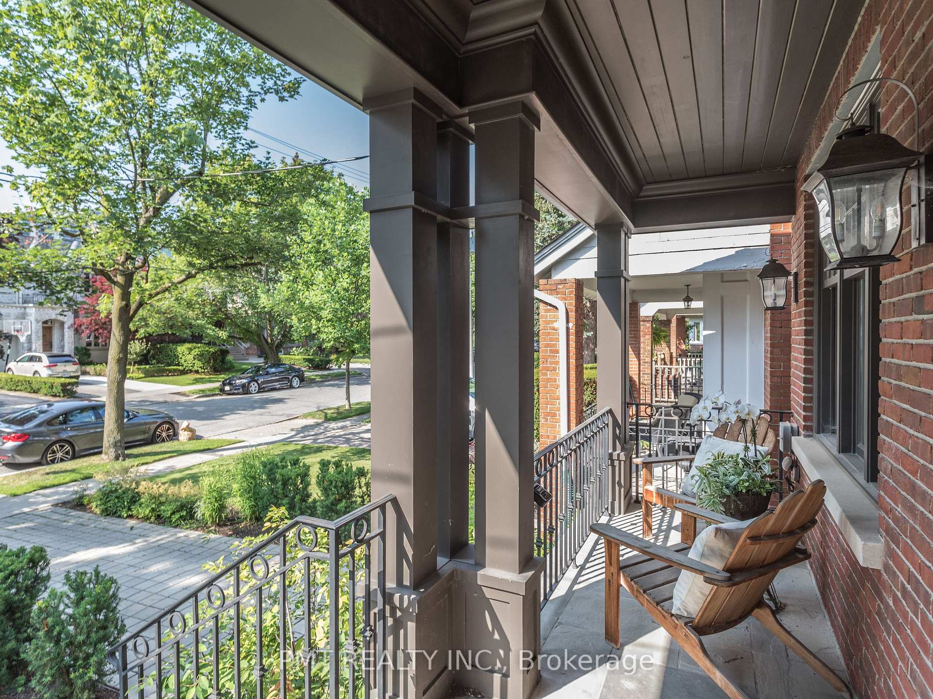 Photo 3 of 164 Sheldrake Boulevard, Toronto, Mount Pleasant East — HOMEH
