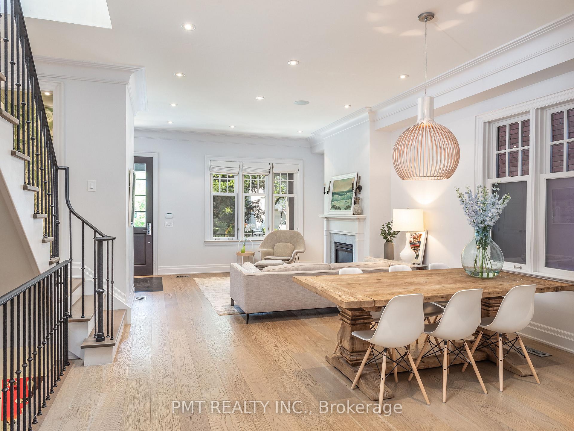Photo 10 of 164 Sheldrake Boulevard, Toronto, Mount Pleasant East — HOMEH