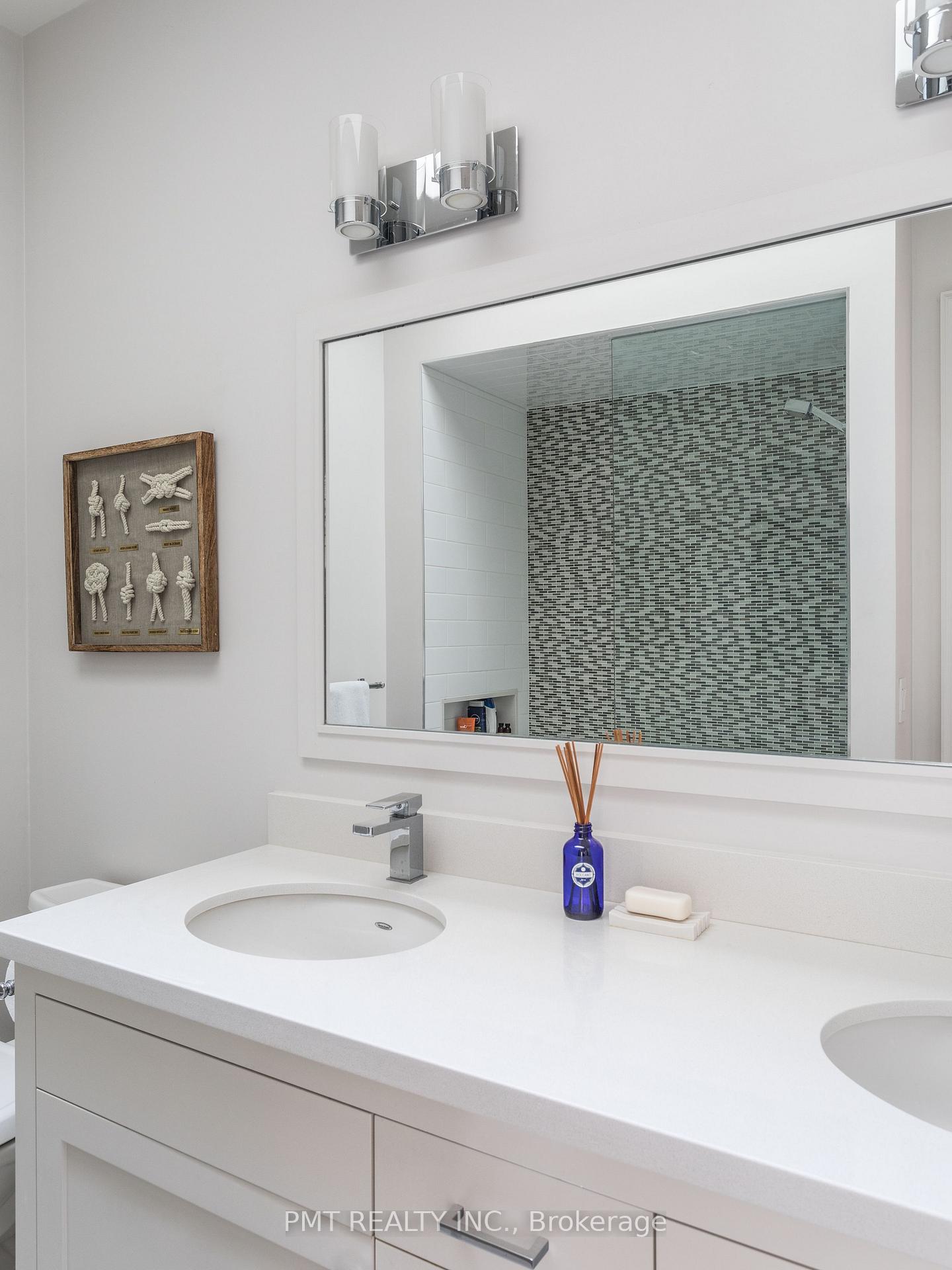 Photo 21 of 164 Sheldrake Boulevard, Toronto, Mount Pleasant East — HOMEH