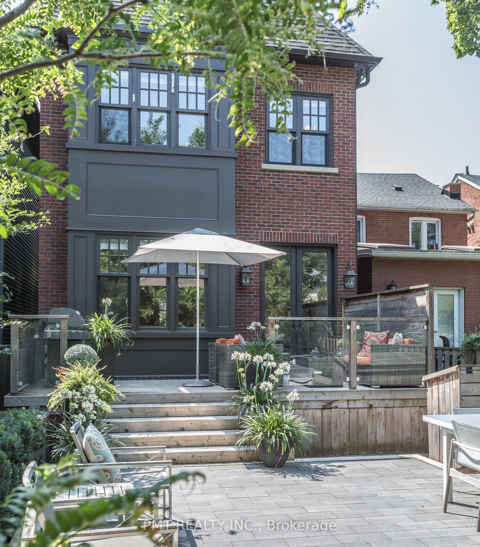 Photo 32 of 164 Sheldrake Boulevard, Toronto, Mount Pleasant East — HOMEH