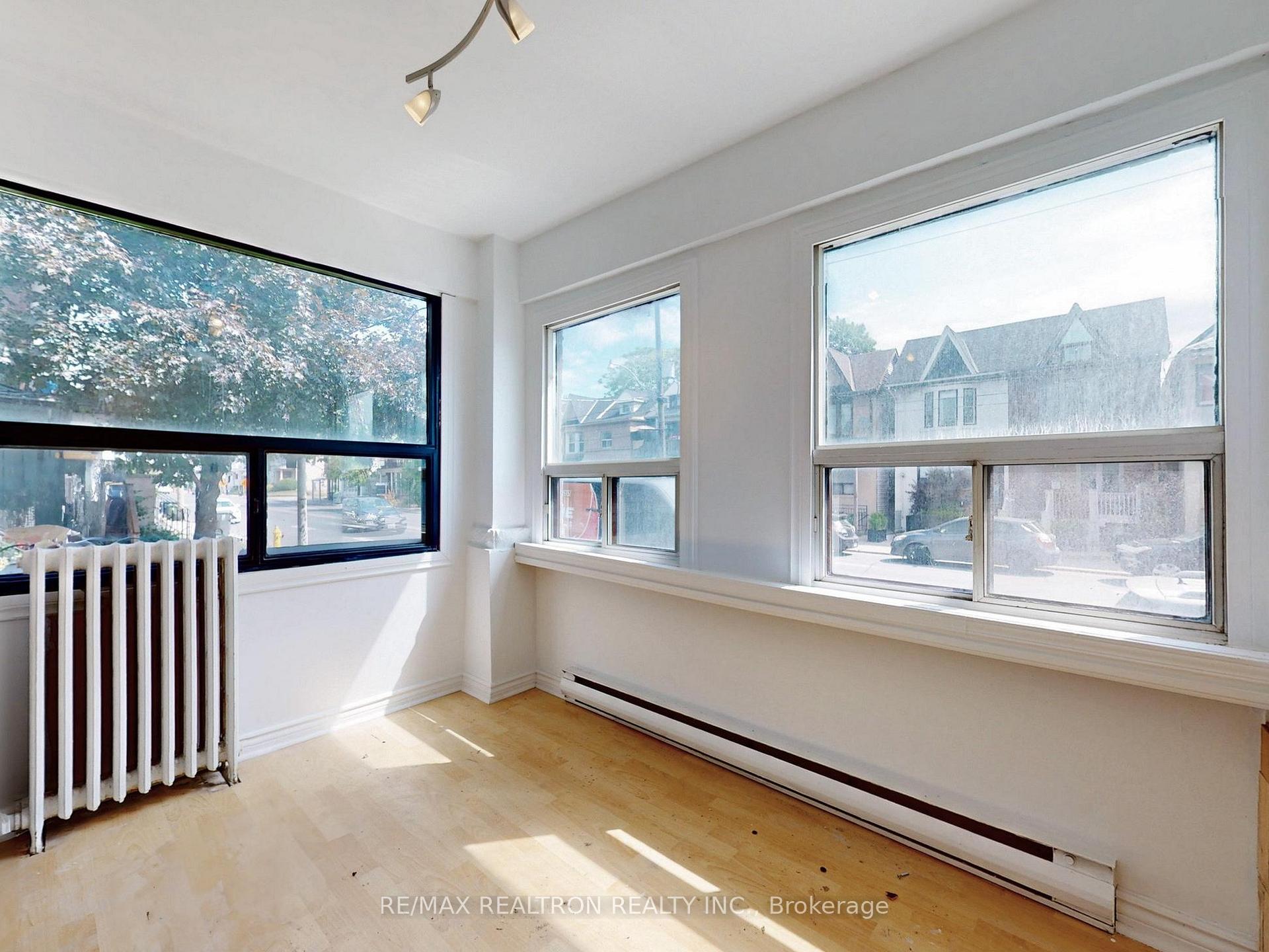 Photo 7 of 778 Pape Avenue, Toronto, Playter Estates-Danforth — HOMEH