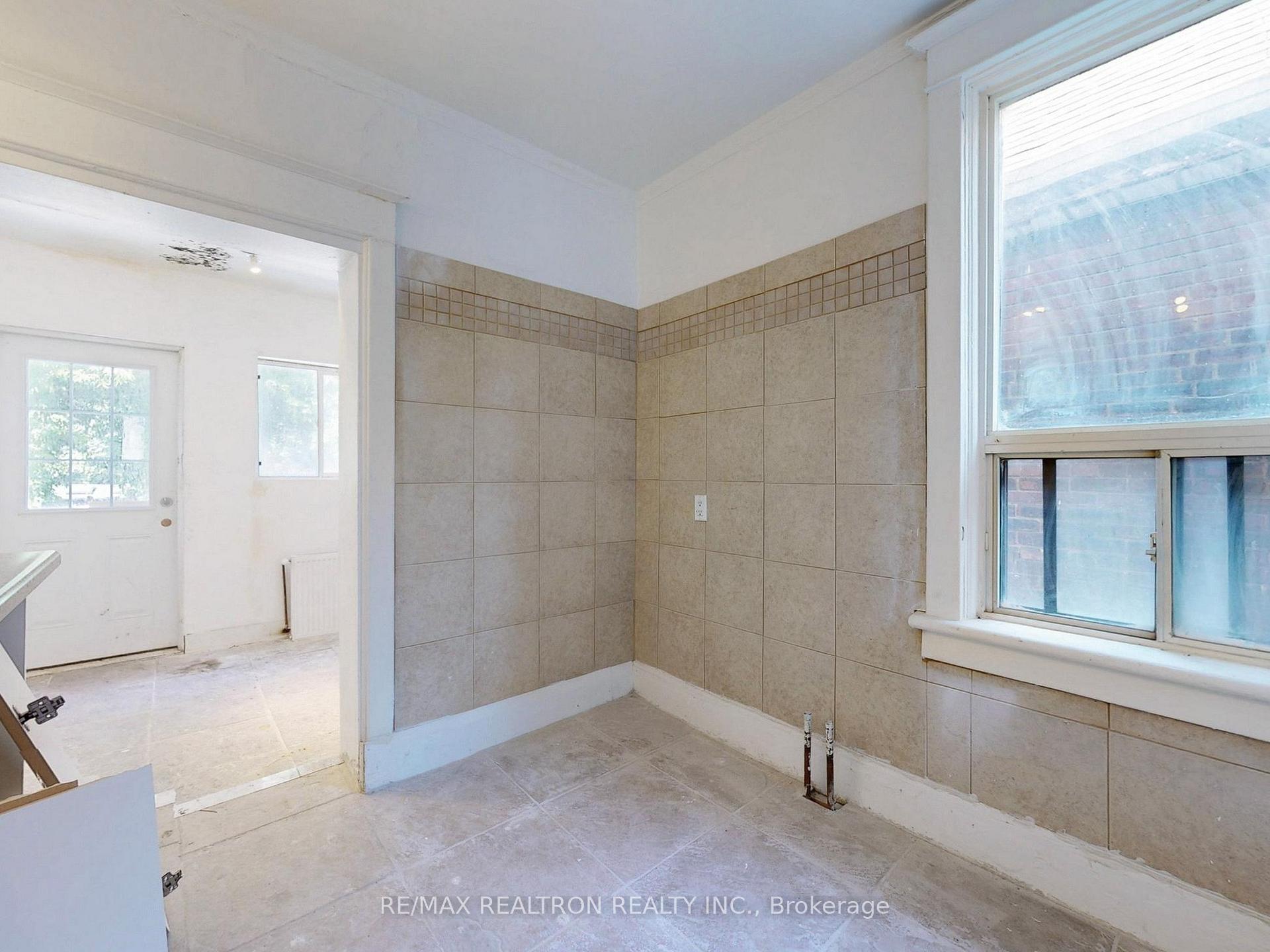 Photo 18 of 778 Pape Avenue, Toronto, Playter Estates-Danforth — HOMEH