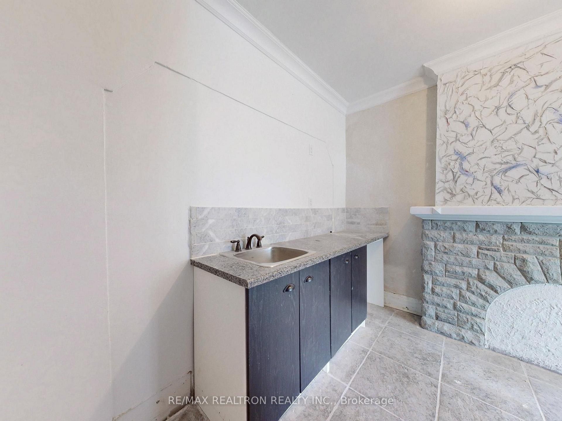 Photo 22 of 778 Pape Avenue, Toronto, Playter Estates-Danforth — HOMEH
