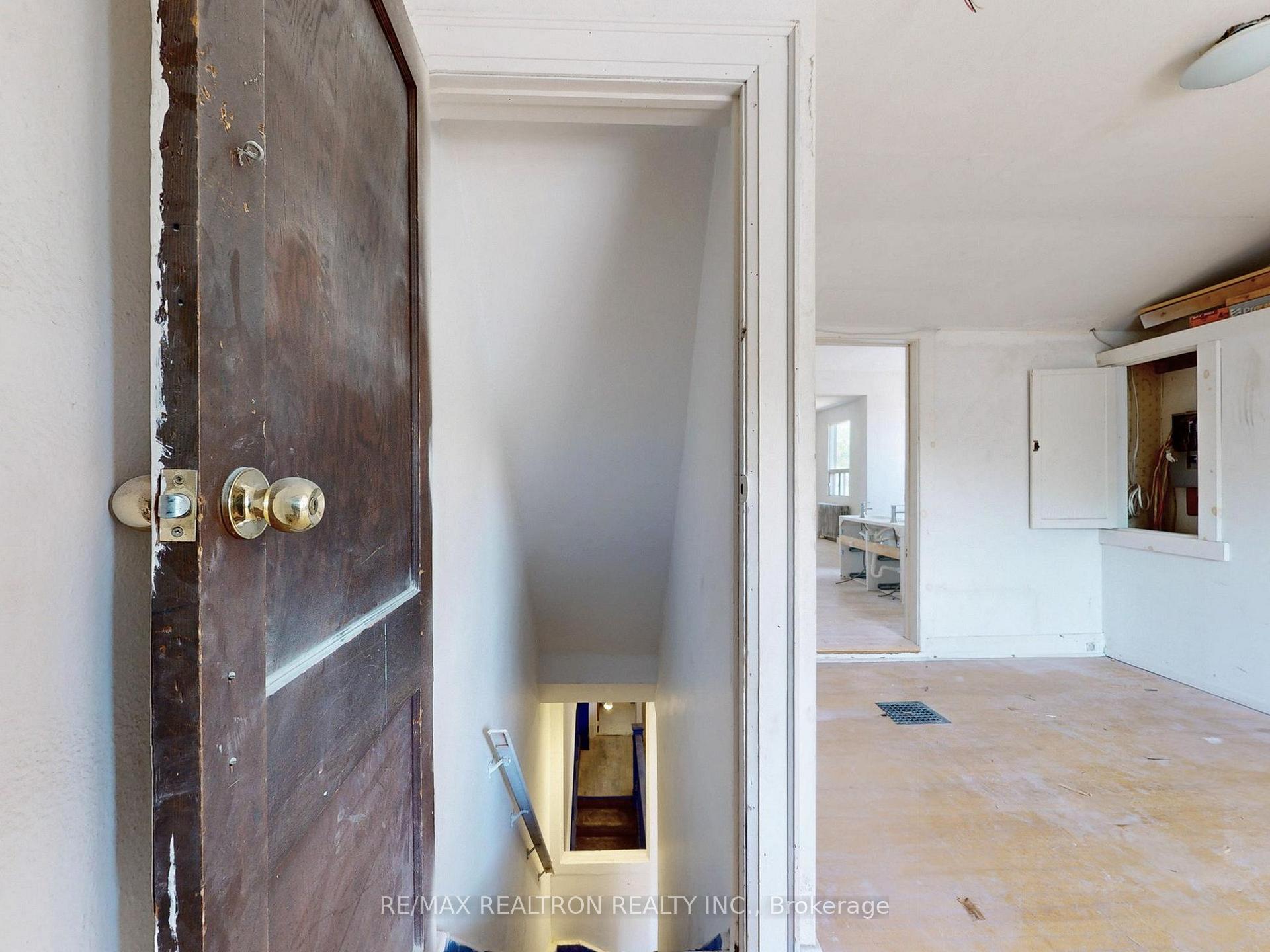 Photo 32 of 778 Pape Avenue, Toronto, Playter Estates-Danforth — HOMEH