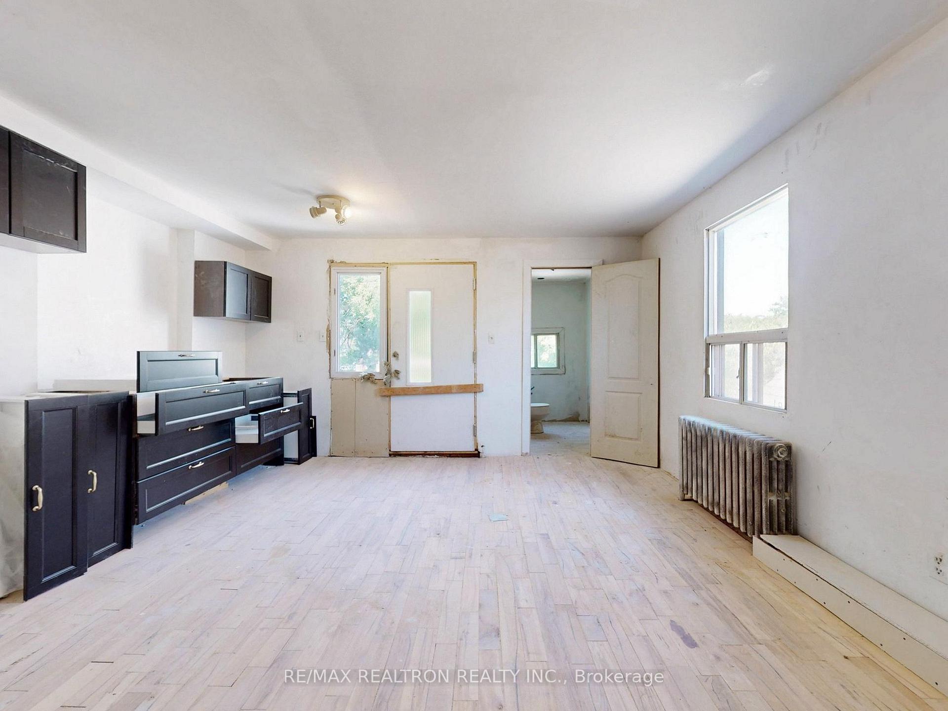 Photo 35 of 778 Pape Avenue, Toronto, Playter Estates-Danforth — HOMEH