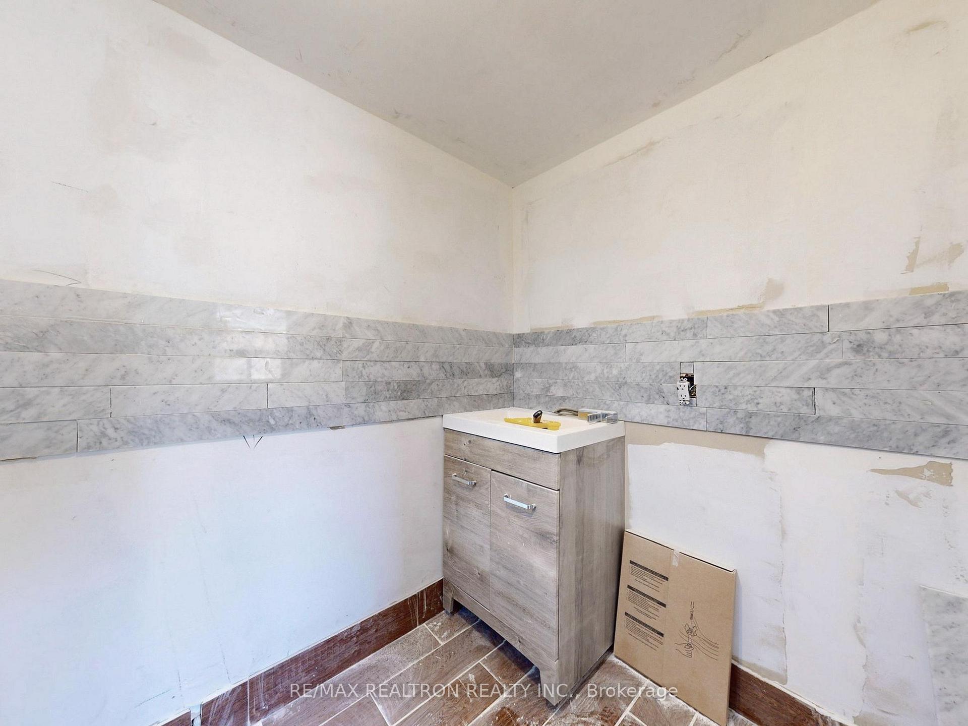 Photo 39 of 778 Pape Avenue, Toronto, Playter Estates-Danforth — HOMEH