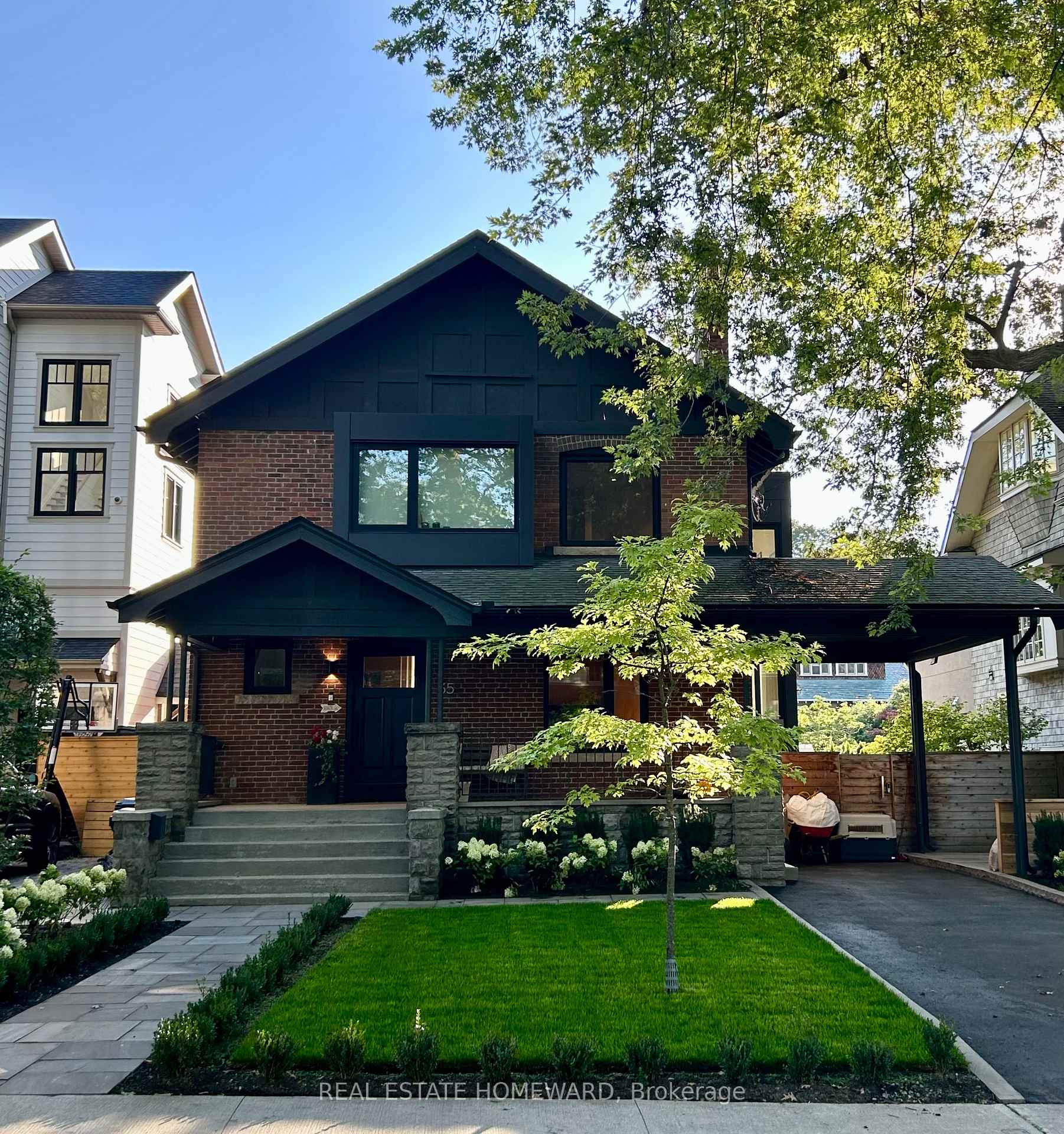 Photo 2 of 35 Munro Park Avenue, Toronto, The Beaches — HOMEH
