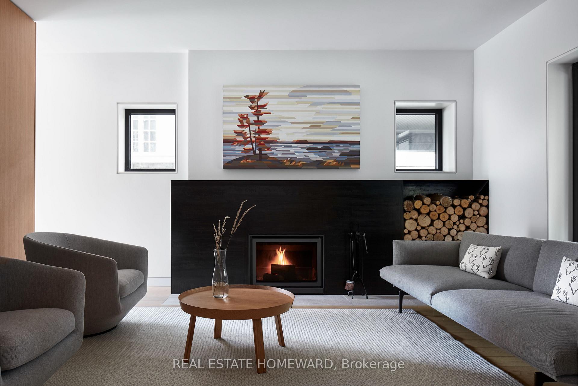 Photo 4 of 35 Munro Park Avenue, Toronto, The Beaches — HOMEH