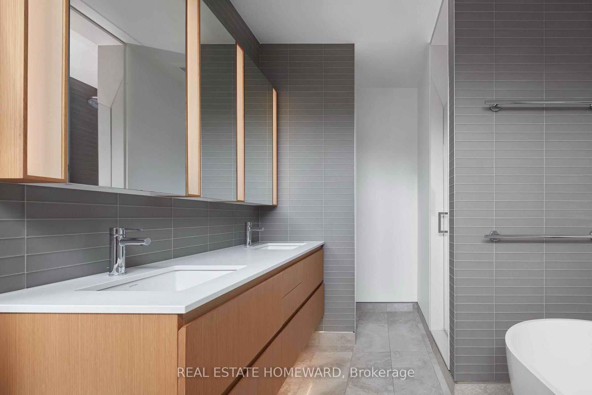Photo 18 of 35 Munro Park Avenue, Toronto, The Beaches — HOMEH