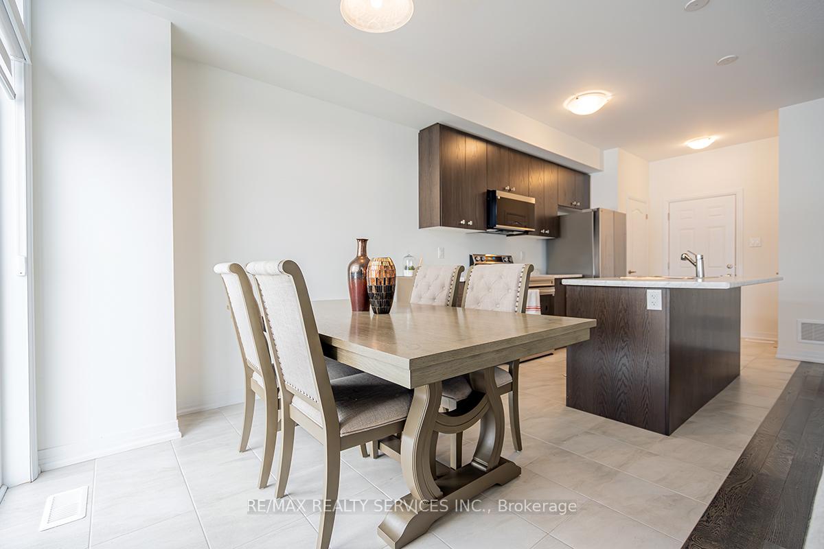 Photo 11 of 119 Brighton Lane, Thorold, Rolling Meadows — HOMEH