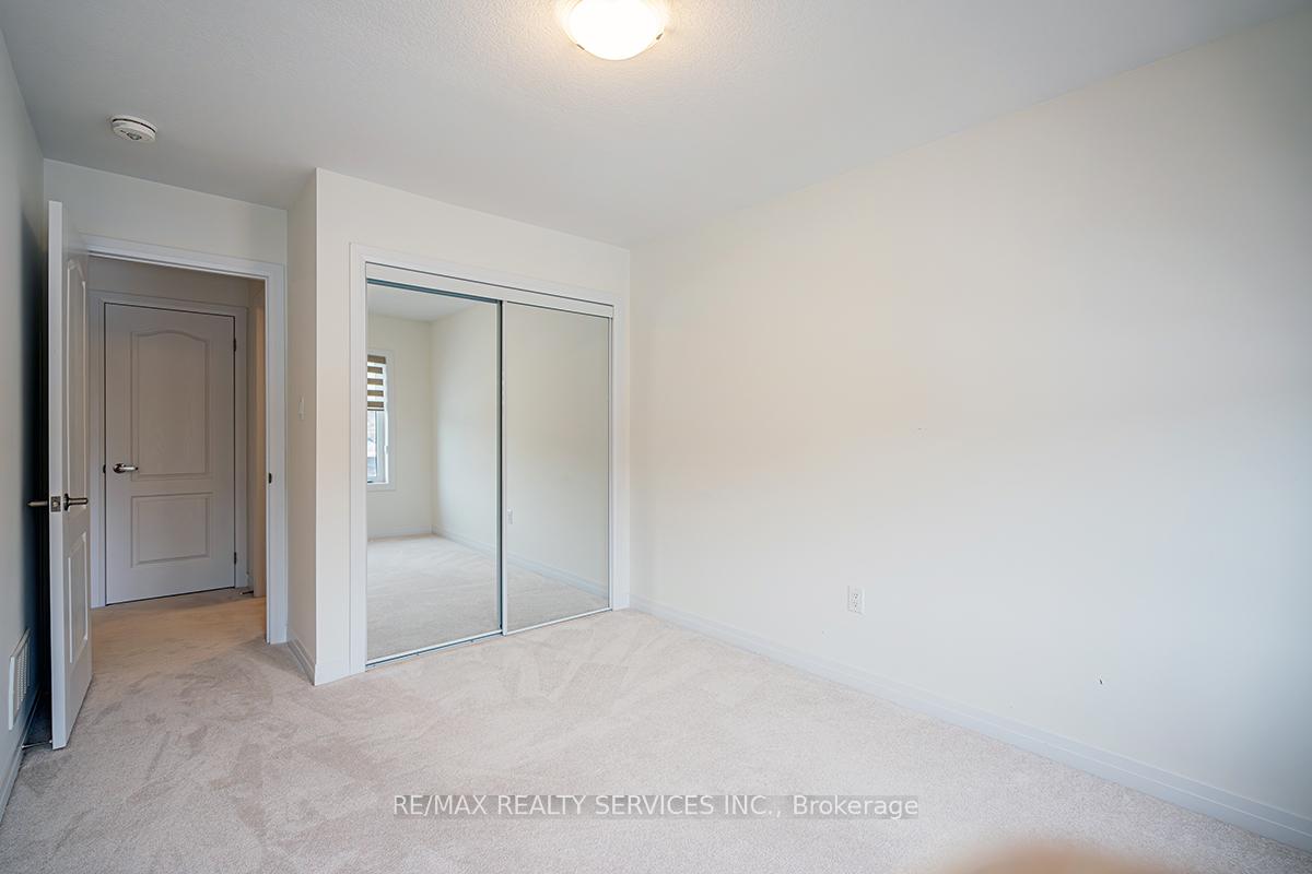 Photo 21 of 119 Brighton Lane, Thorold, Rolling Meadows — HOMEH