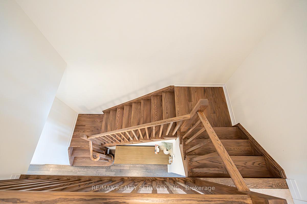 Photo 23 of 119 Brighton Lane, Thorold, Rolling Meadows — HOMEH