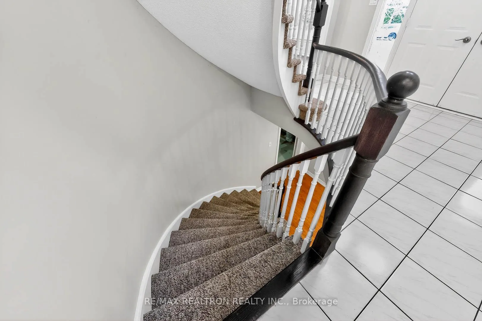 Photo 33 of 10 Mcclenny Drive, Aurora, Aurora Highlands — HOMEH