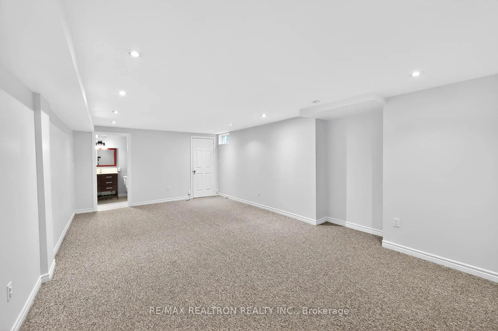 Photo 38 of 10 Mcclenny Drive, Aurora, Aurora Highlands — HOMEH