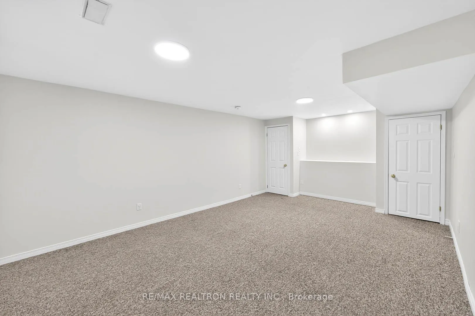 Photo 40 of 10 Mcclenny Drive, Aurora, Aurora Highlands — HOMEH