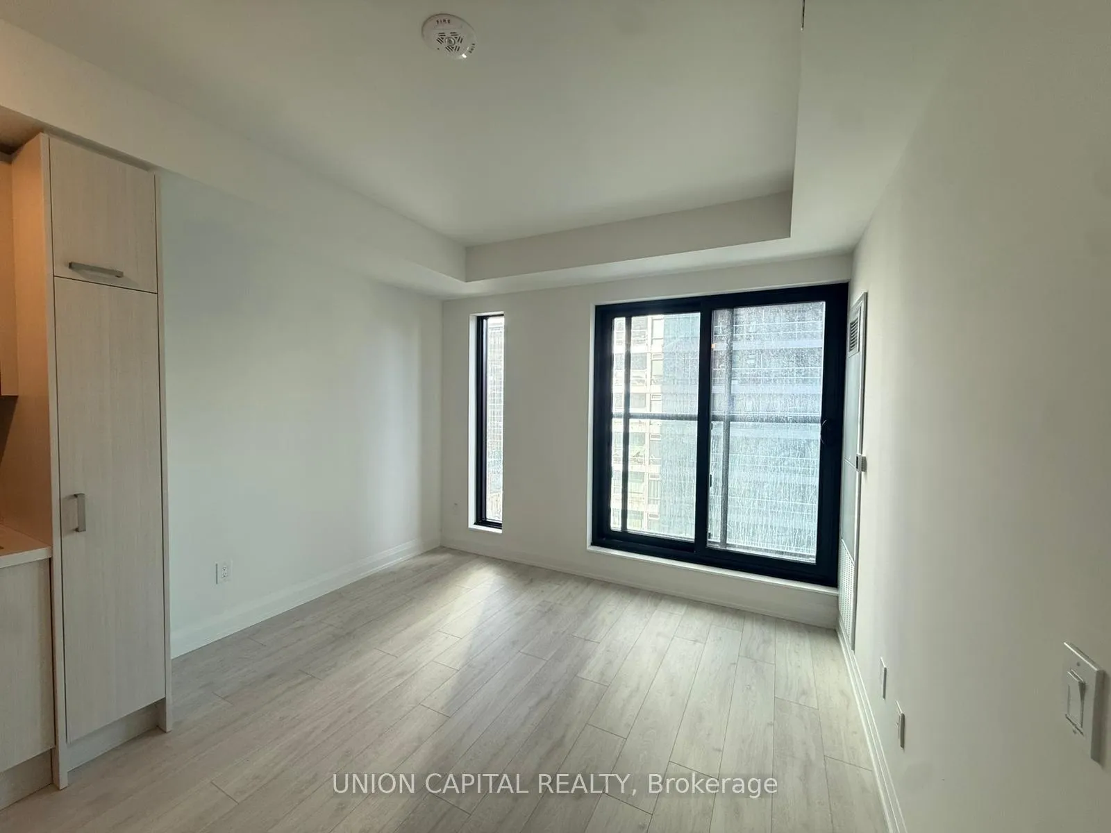Photo 6 of Unit 1010, 20 Soudan Avenue, Toronto, Mount Pleasant West — HOMEH