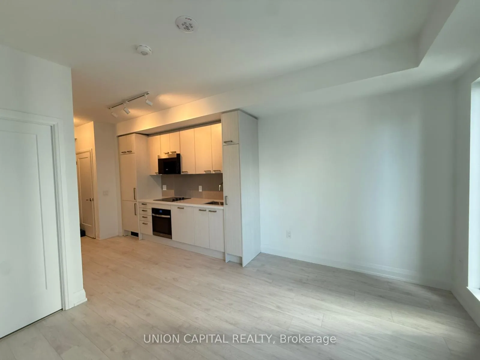 Photo 9 of Unit 1010, 20 Soudan Avenue, Toronto, Mount Pleasant West — HOMEH