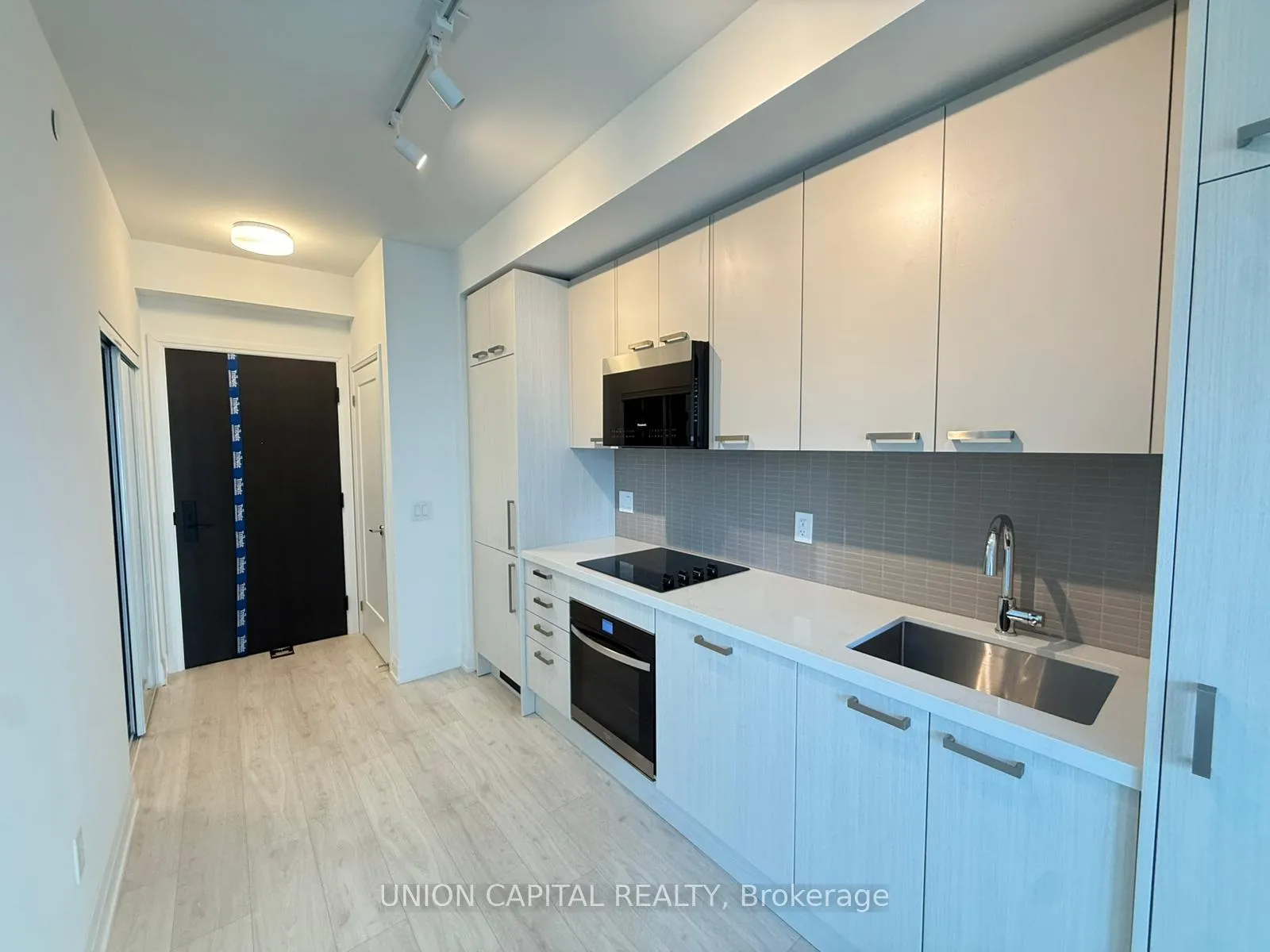Photo 12 of Unit 1010, 20 Soudan Avenue, Toronto, Mount Pleasant West — HOMEH
