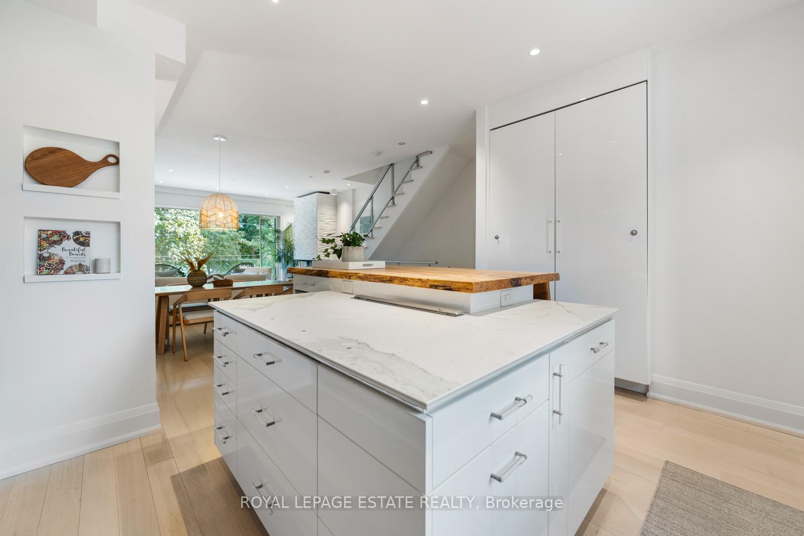 Photo 13 of 62 Hubbard Boulevard, Toronto, The Beaches — HOMEH