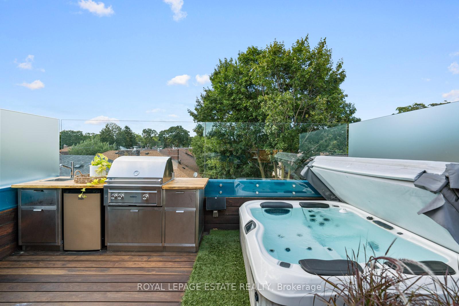 Photo 32 of 62 Hubbard Boulevard, Toronto, The Beaches — HOMEH