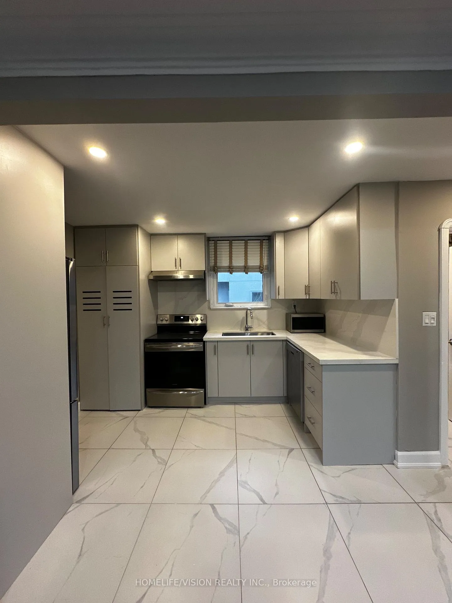 Photo 2 of Unit 3, 238 Glebemount Avenue, Toronto, Danforth Village-East York — HOMEH