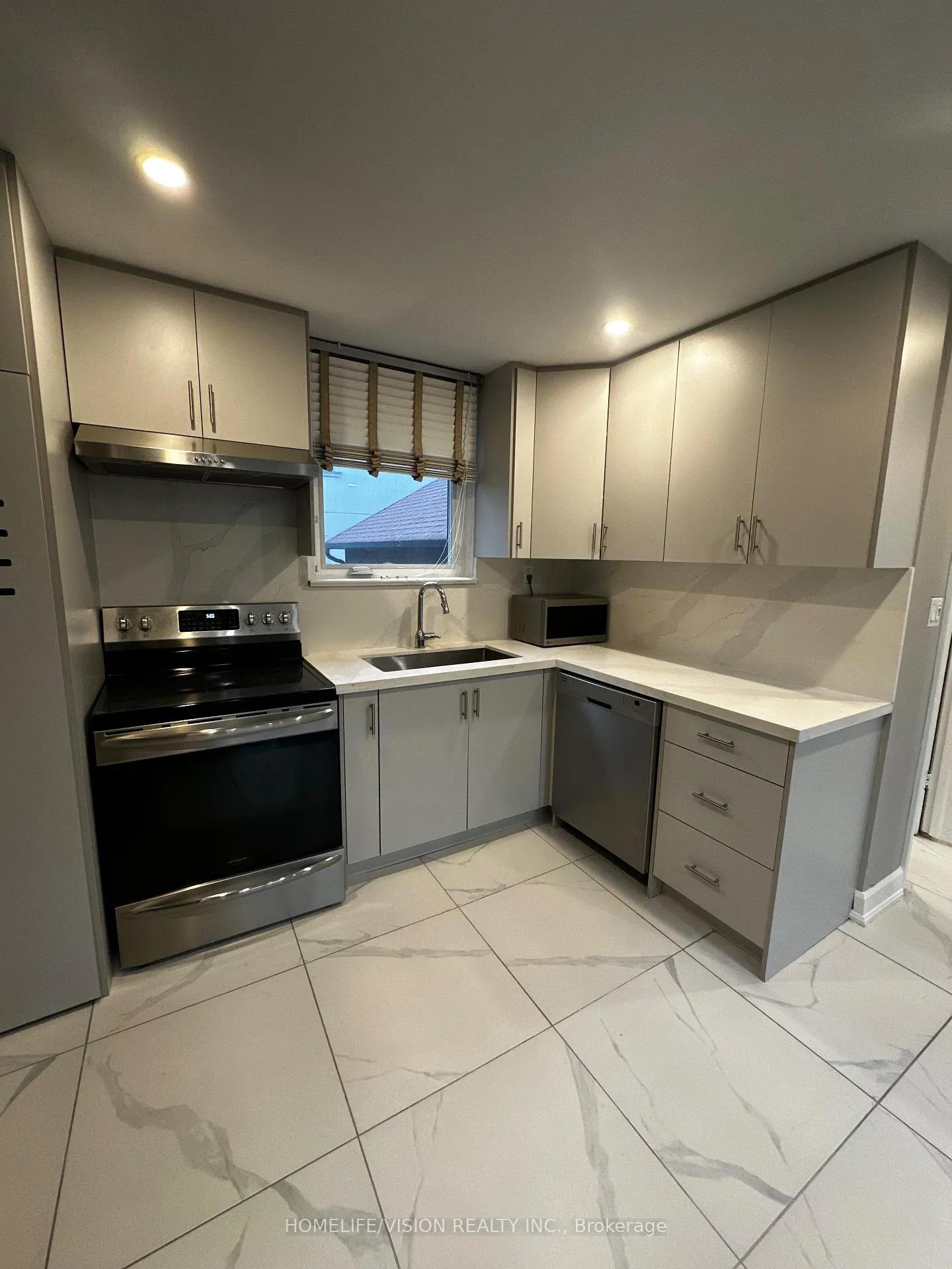 Photo 3 of Unit 3, 238 Glebemount Avenue, Toronto, Danforth Village-East York — HOMEH