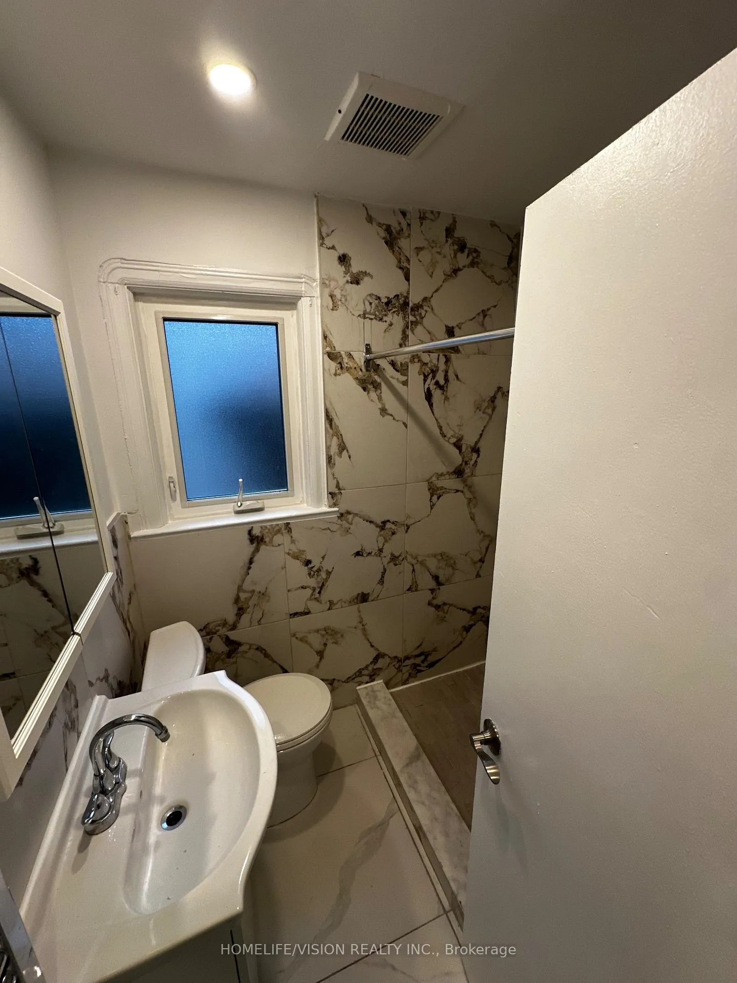 Photo 10 of Unit 3, 238 Glebemount Avenue, Toronto, Danforth Village-East York — HOMEH