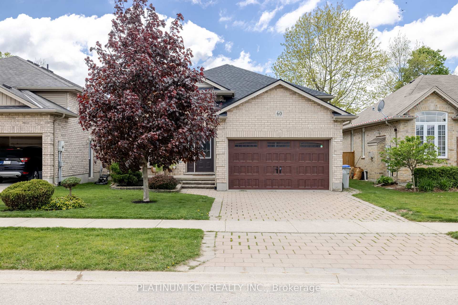 Photo 2 of 60 Bridle Path, Strathroy-Caradoc, SW — HOMEH