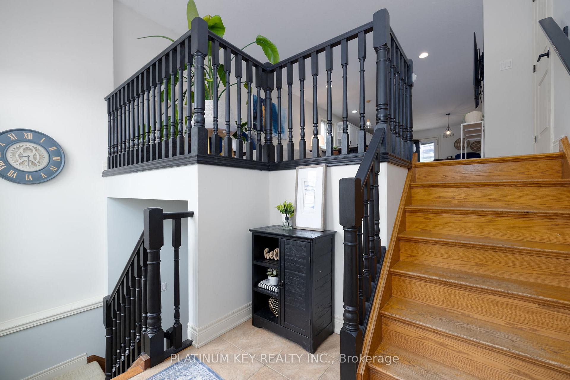 Photo 16 of 60 Bridle Path, Strathroy-Caradoc, SW — HOMEH