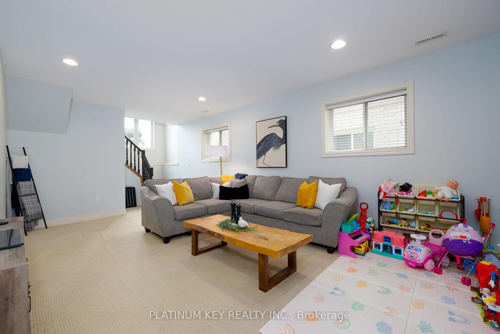Photo 18 of 60 Bridle Path, Strathroy-Caradoc, SW — HOMEH
