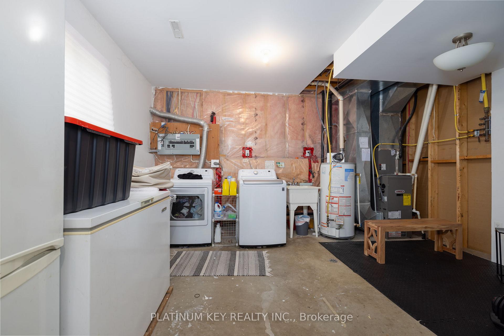 Photo 22 of 60 Bridle Path, Strathroy-Caradoc, SW — HOMEH